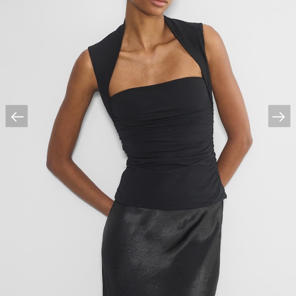 Aritzia Contour Black Top